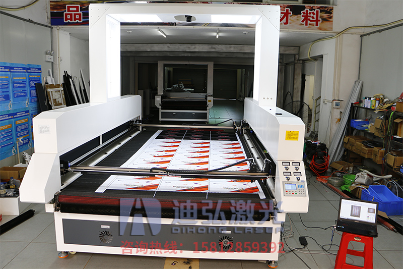 大幅面數(shù)碼印花激光切割機(jī)廣州東莞深圳大量供應(yīng) 視覺(jué)定位 自動(dòng)送料功能