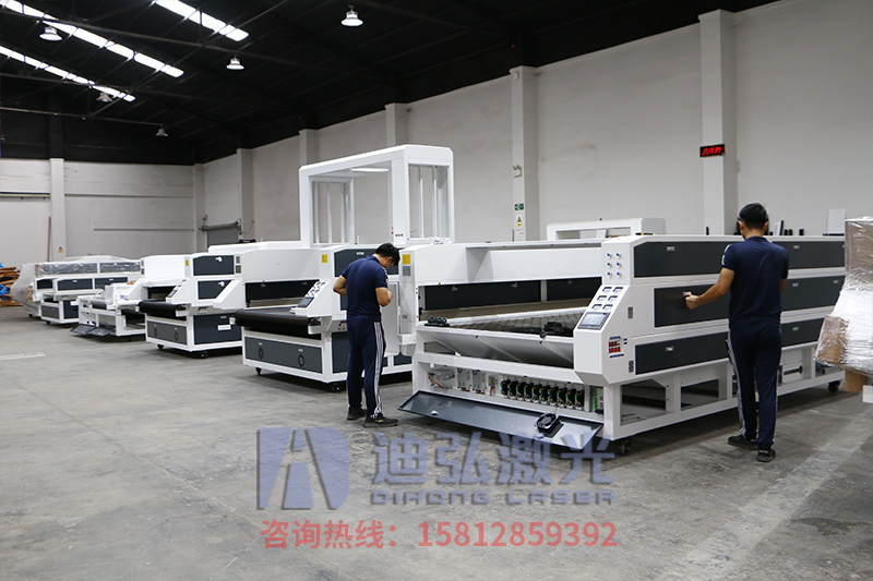 全景攝像定位雙軌異步激光切割機(jī)供應(yīng) 價格 圖片 全景攝像定位雙軌異步激光切割機(jī)供應(yīng) 價格 圖片